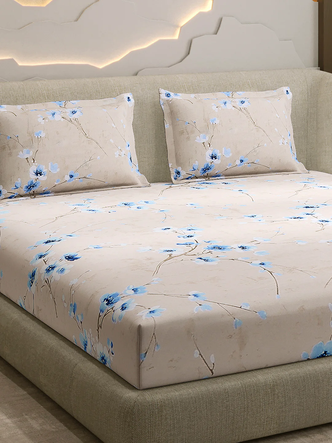 104 TC 100% Cotton Double Bed 1 Bedsheet with 2 Pillow Cover (Samriddhi)