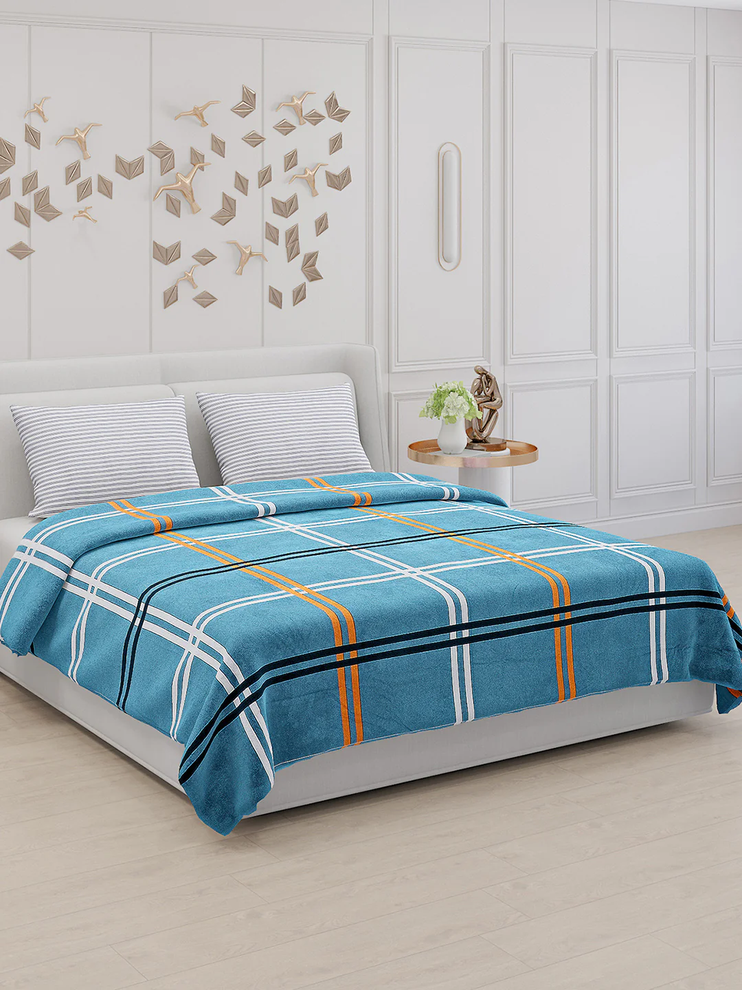 130 GSM Polyester Double Bed Bedsheet with 2 Pillow Covers