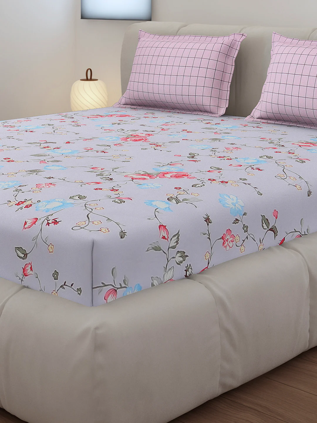 130 GSM Polyester King Size 1 Bedsheet with 2 Pillow Covers (Edmond)