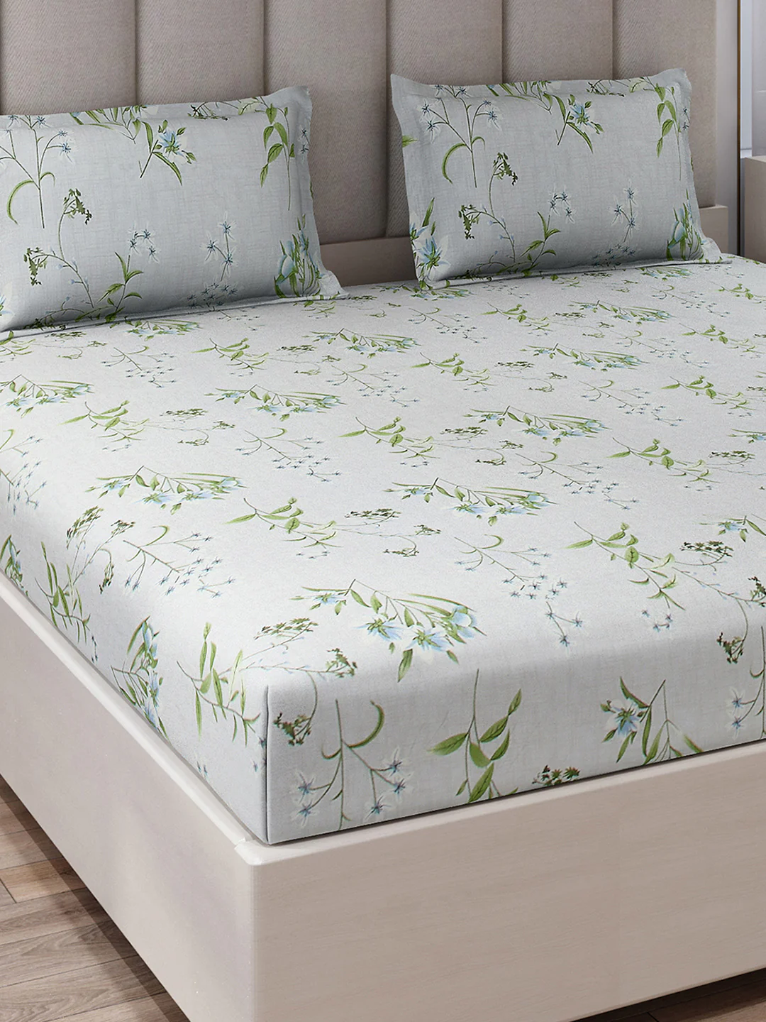 130 GSM Polyester King Size 1 Bedsheet with 2 Pillow Covers (Royal King)