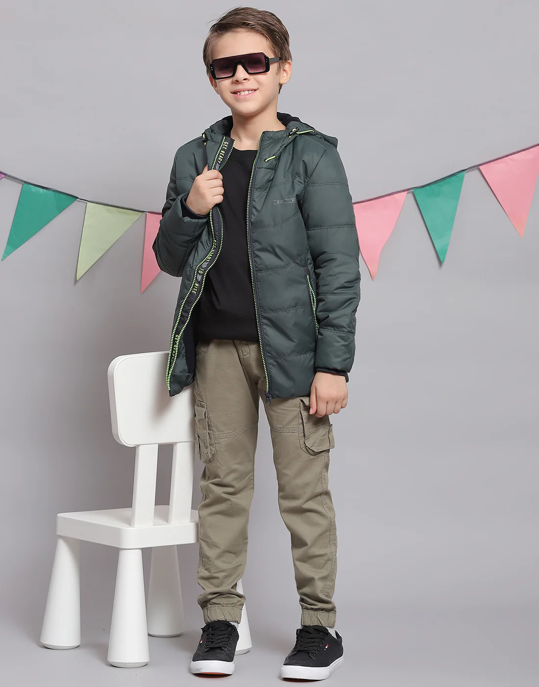 Boys Green Solid Hooded Full Sleeve Boys Jacket - Image 2