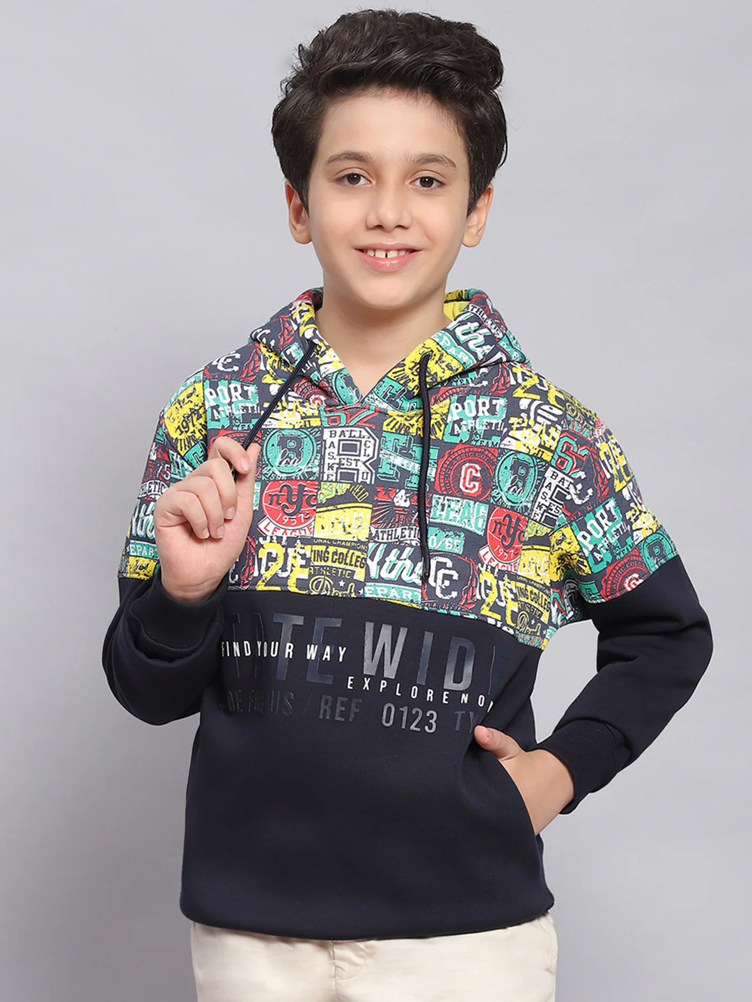 Boys Navy Blue Printed Hooded Full Sleeve Sweatshirt
