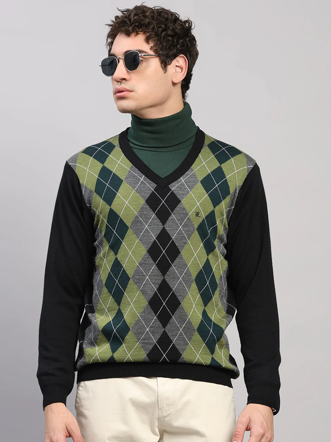 Luxuria Men Black Printed V Neck Full Sleeve Pullover