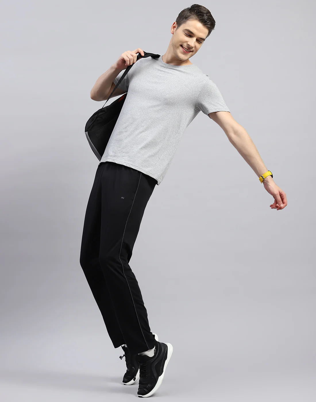 Men Black Solid Regular Fit Lower