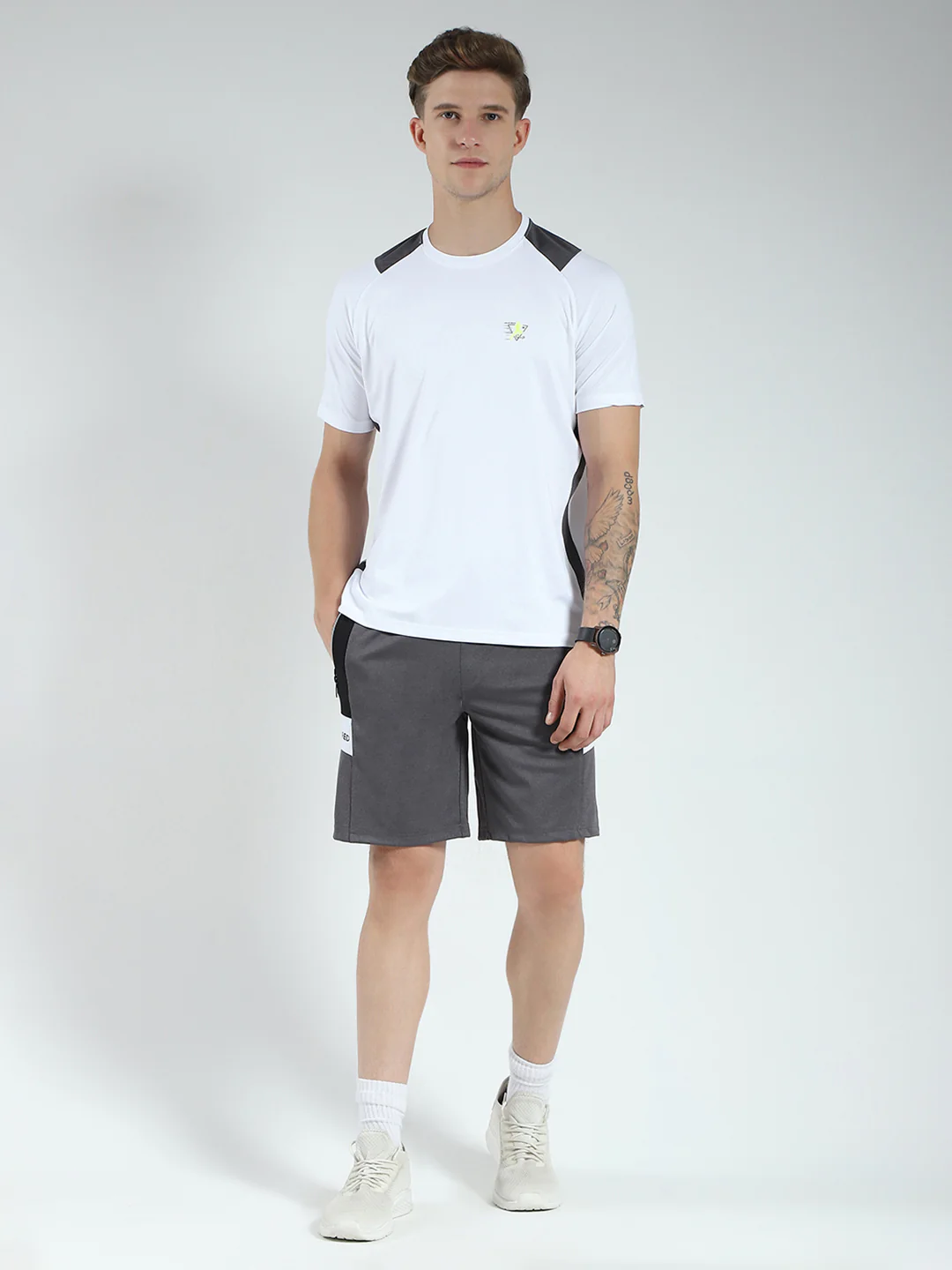 Men Black & White Solid Round Neck Half Sleeve Bermuda Set