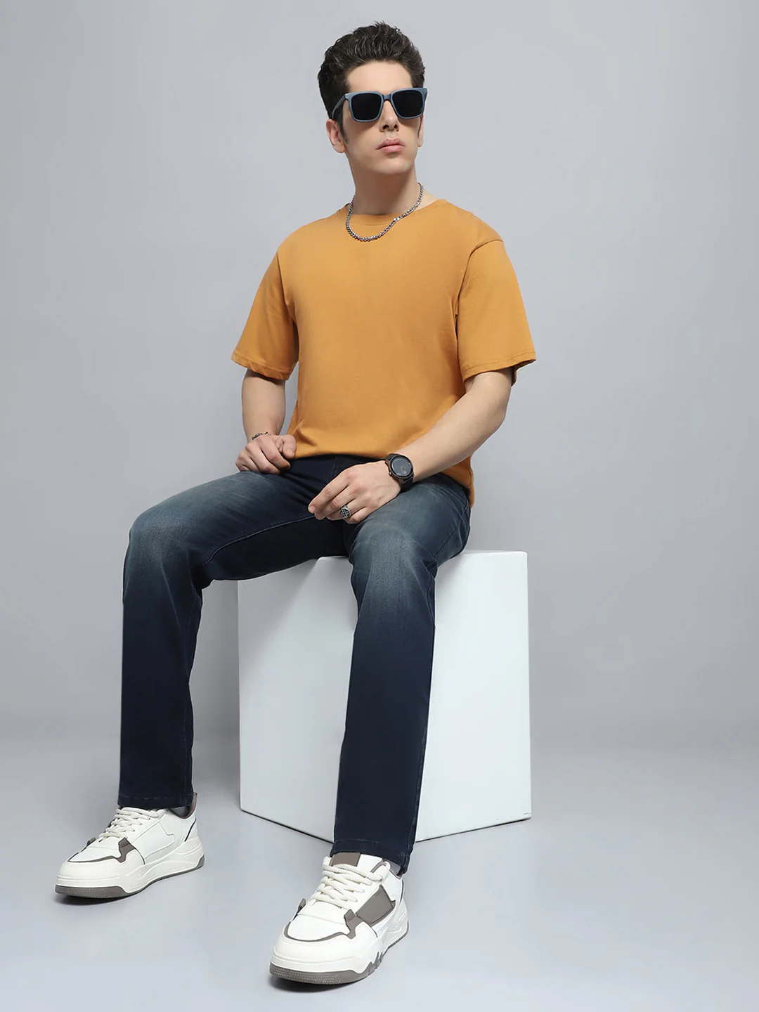 Men Blue Solid Straight Fit Denim - Image 2