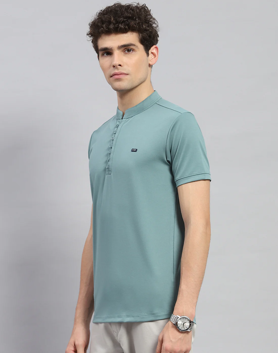 Men Green Solid Mandarin Neck Half Sleeve T-Shirt - Image 3