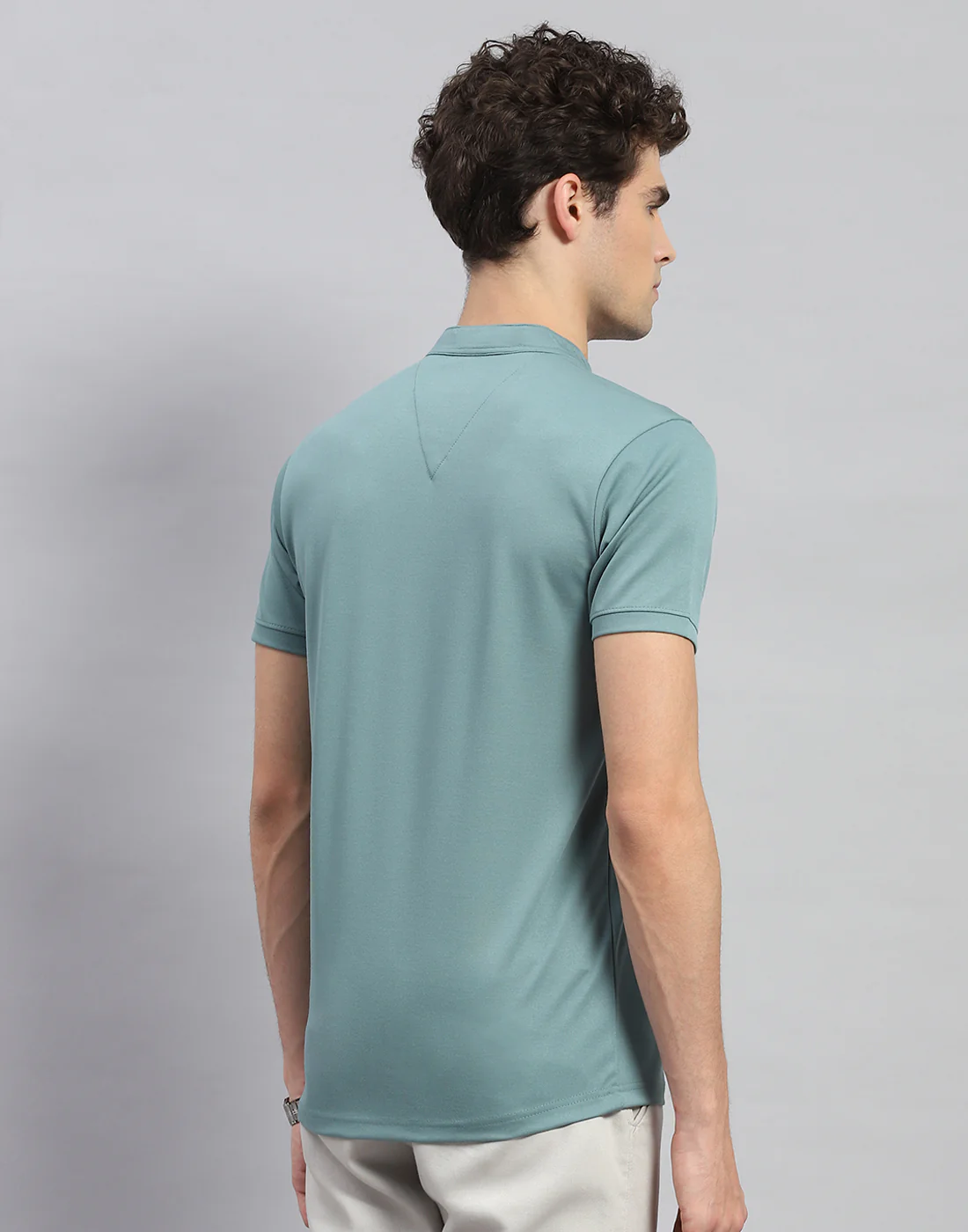 Men Green Solid Mandarin Neck Half Sleeve T-Shirt - Image 5