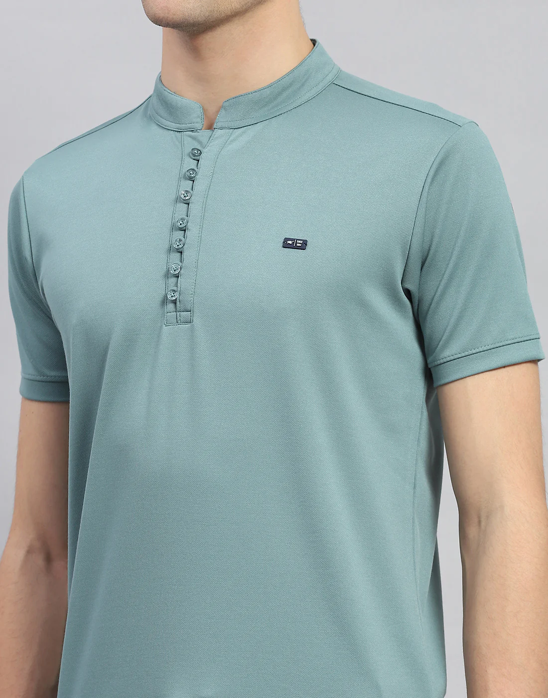 Men Green Solid Mandarin Neck Half Sleeve T-Shirt - Image 7