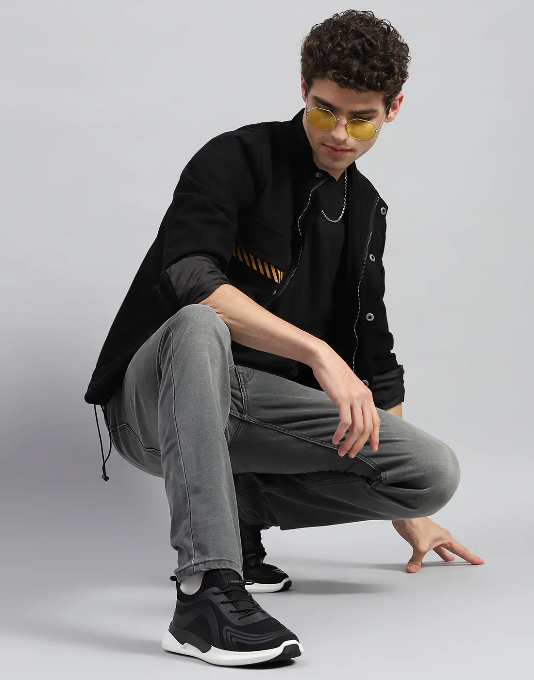 Men Grey Solid Skinny Fit Denim - Image 2