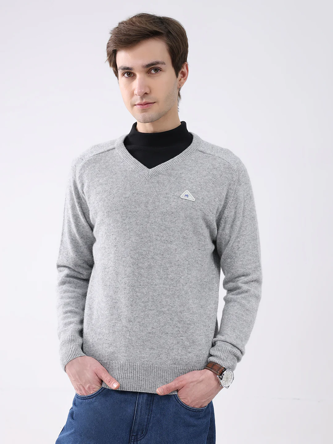 Men Grey Solid V Neck Full Sleeve Pullover