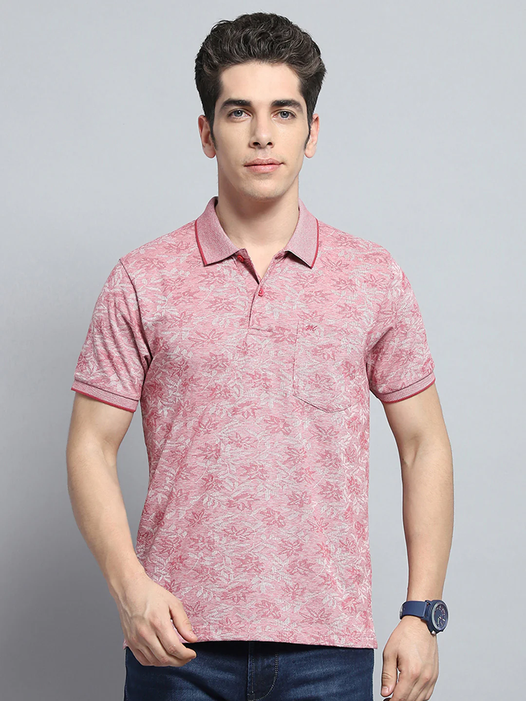 Men Magenta Stripe Collar Half Sleeve T-Shirt