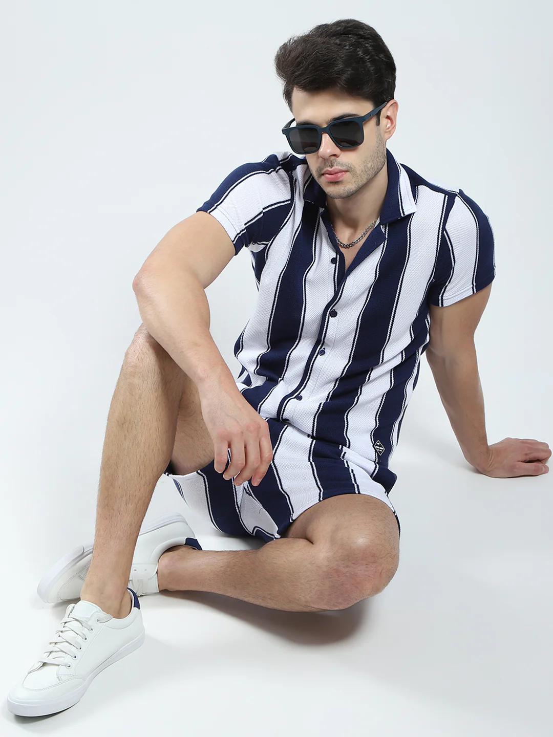 Men Navy Blue Self Design Collar Half Sleeve Bermuda Set - Image 2