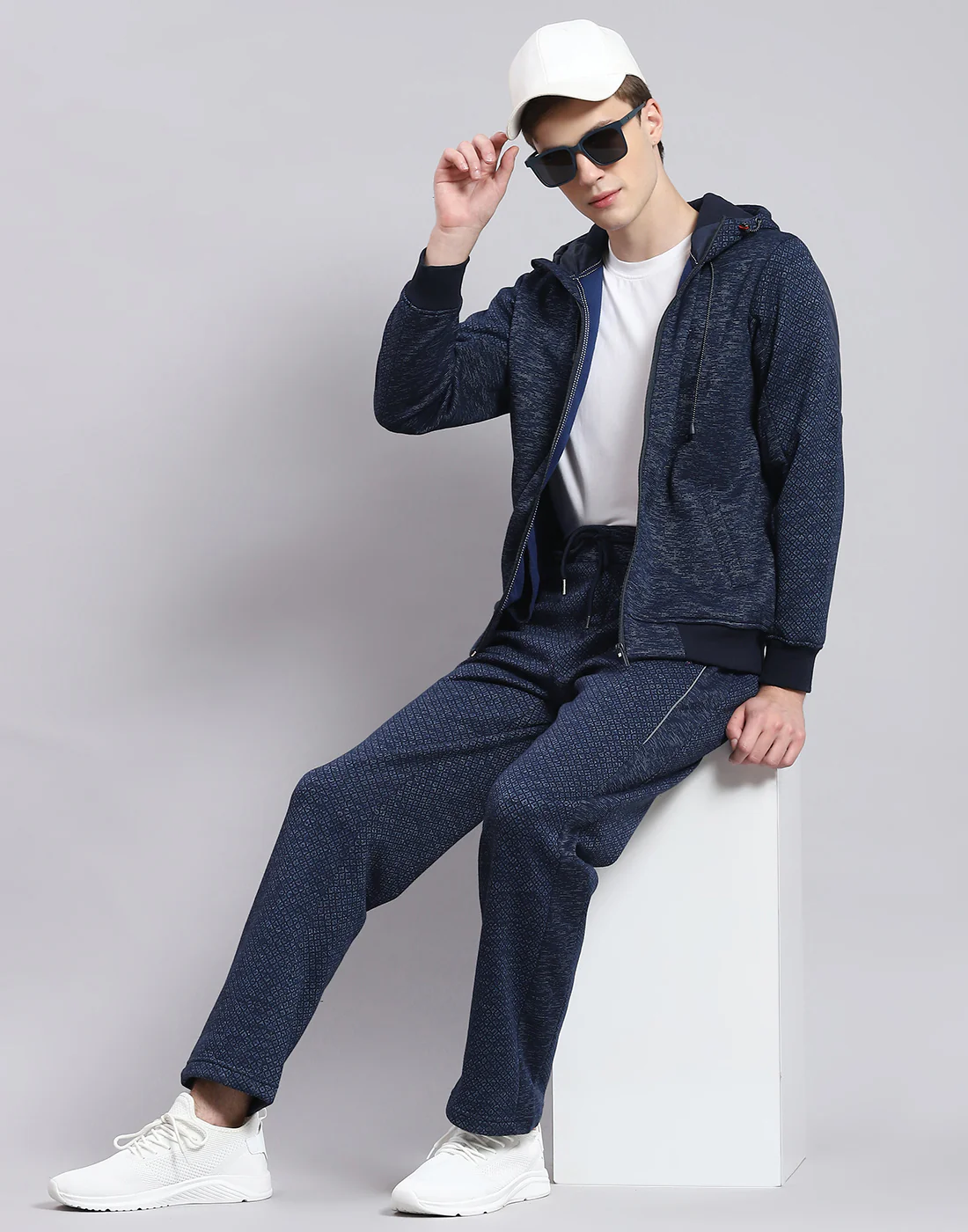 Men Navy Blue Solid Hooded Full Sleeve Tracksuit