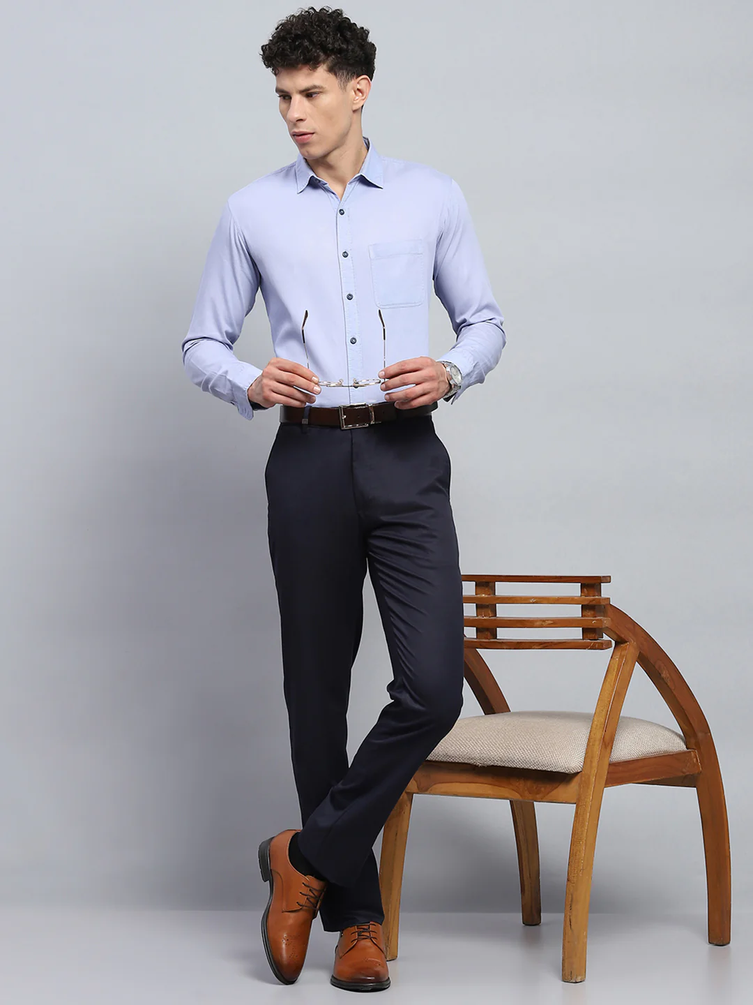 Men Navy Blue Solid Smart Fit Trouser - Image 2