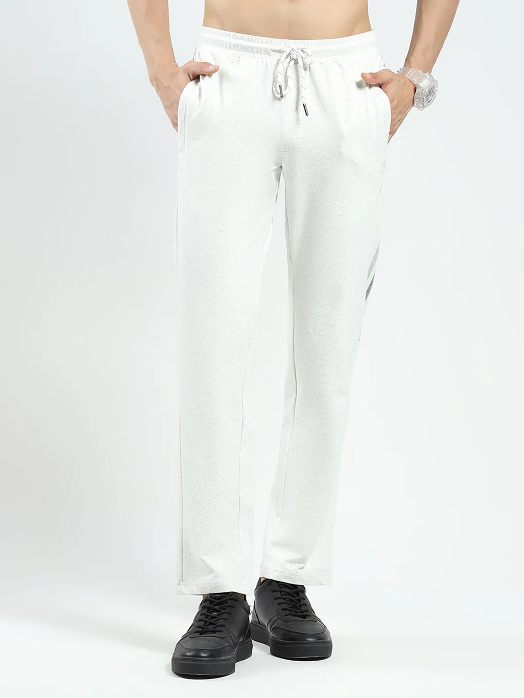 Men Off White & Green Solid Regular Fit Lower