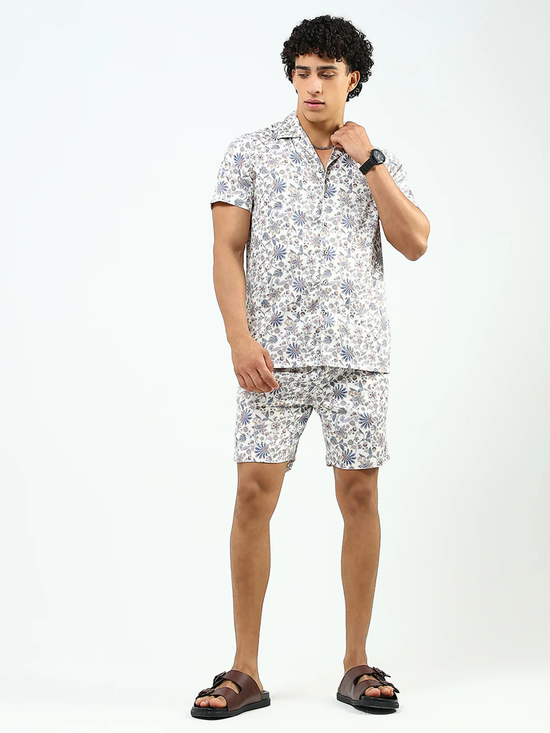 Men Off White Printed Collar Half Sleeve Cords Set