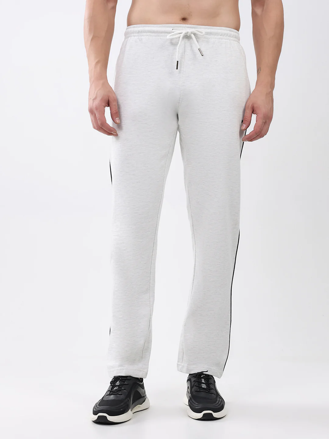 Men Off White Solid Regular Fit Winter Lower