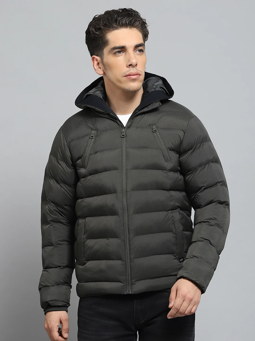 Men Olive Solid Hooded Full Sleeve Jacket