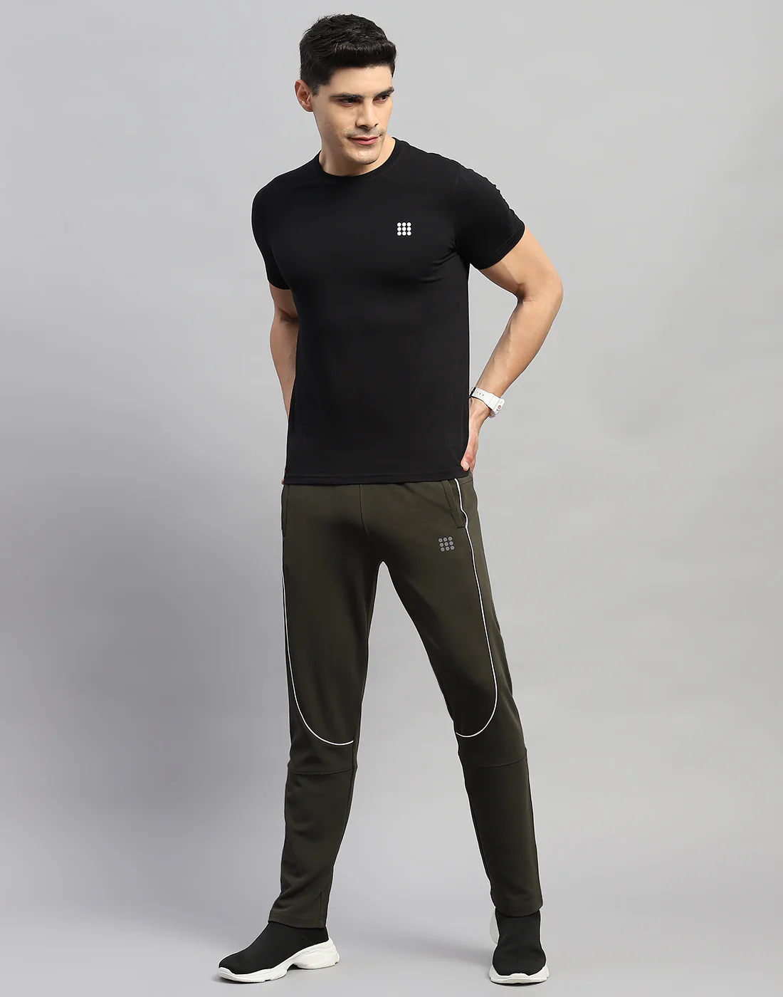Rock.it Men Olive Solid Regular Fit Lower