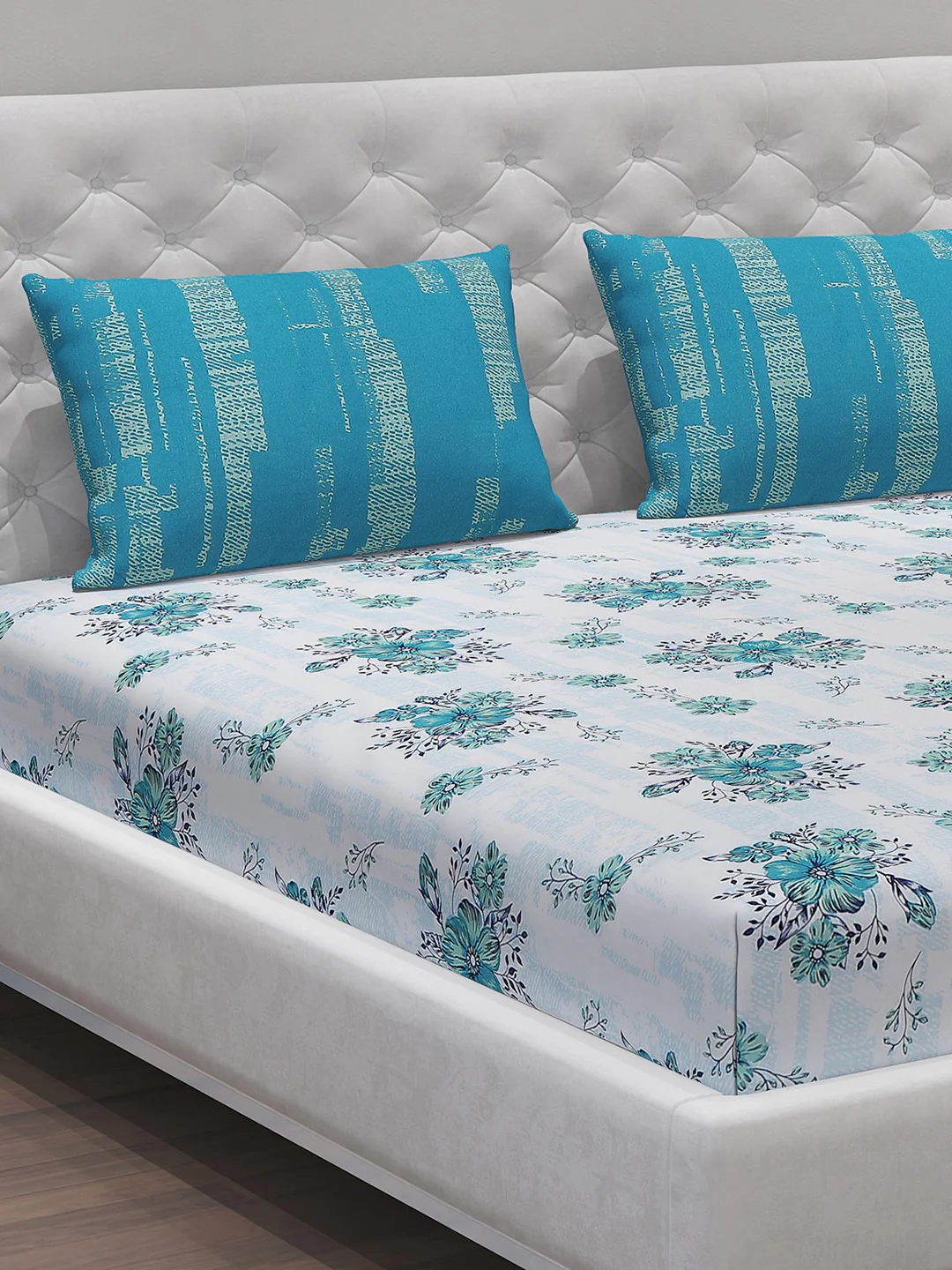 MOCA by Monte Carlo 104 GSM Cotton Double Bedsheet (2 Pcs Set)