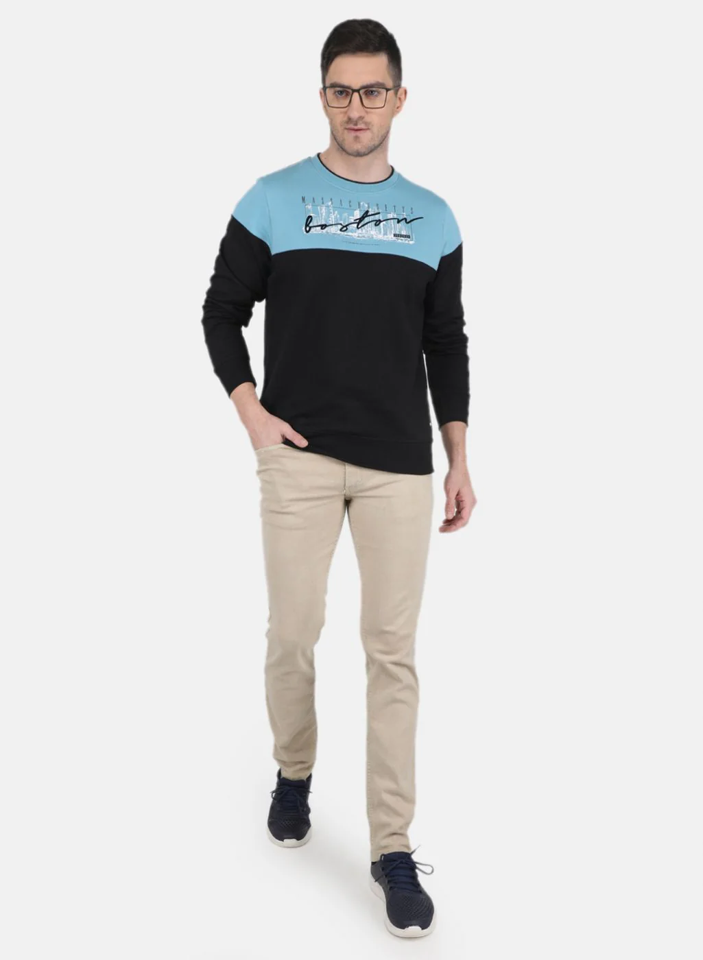 Men Black Solid Sweatshirt - Image 4