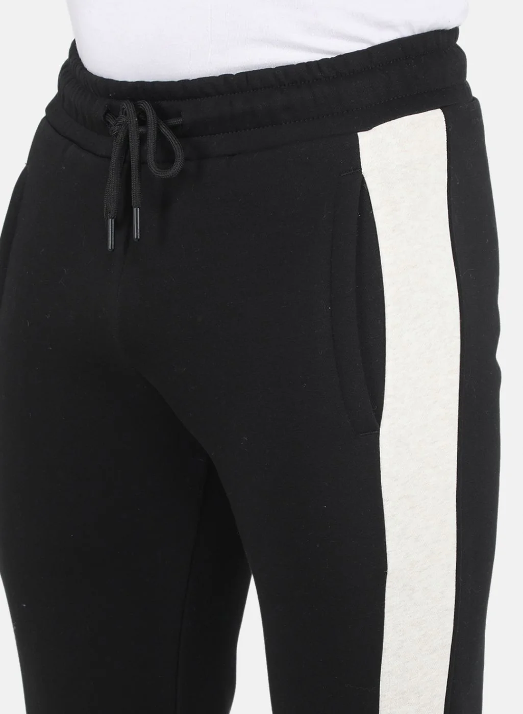 Men Black Solid Tracksuit - Image 5