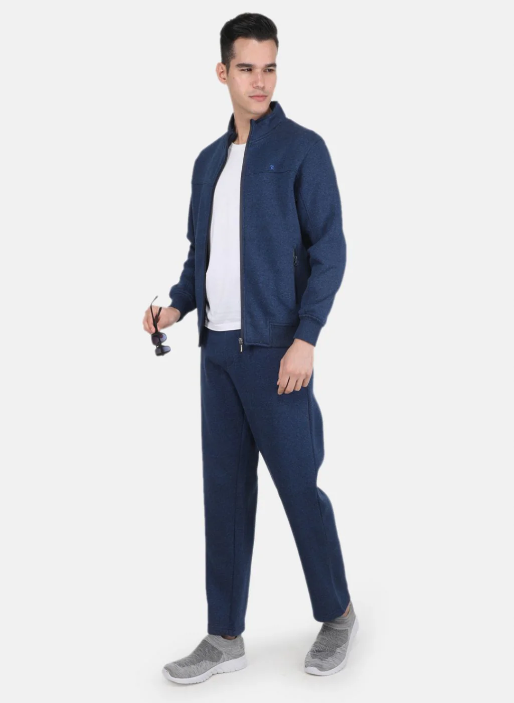 Men NAvy Blue Solid Tracksuit - Image 4