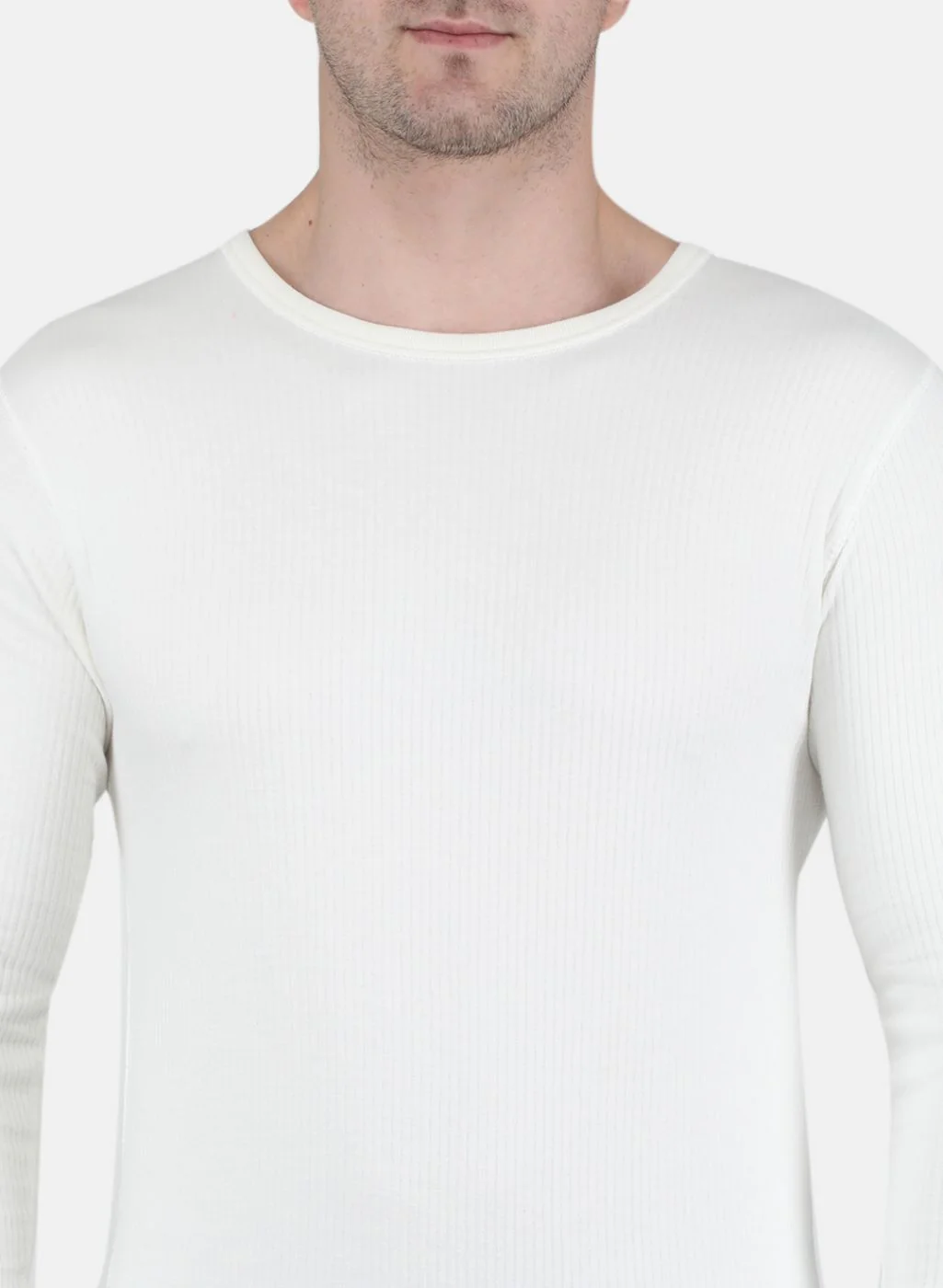 Men Off White Solid Thermal Vest - Image 5
