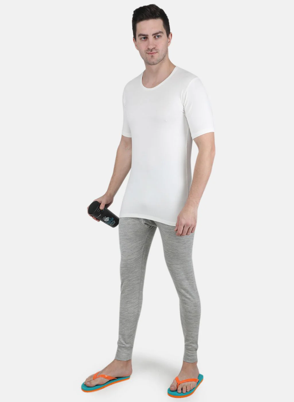 Men Off White Solid Thermal Vest - Image 4