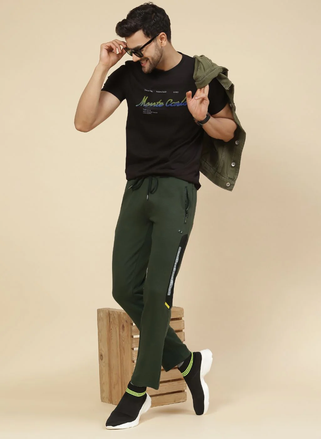 Men Olive Regular Fit Lower