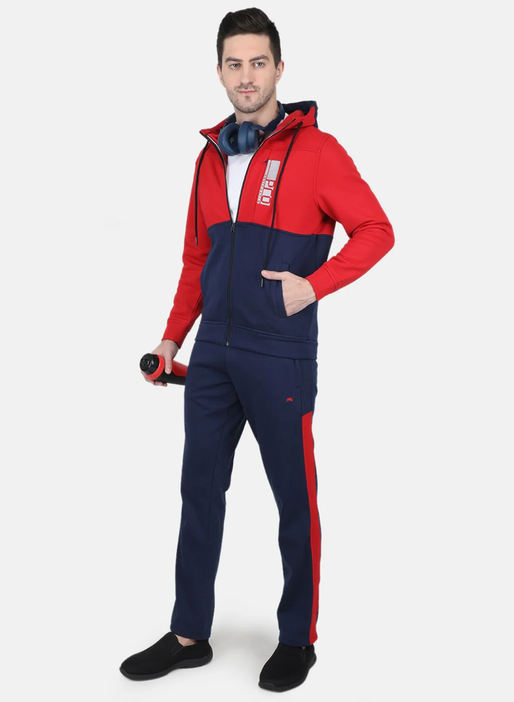 Men Red Solid Tracksuit - Image 4