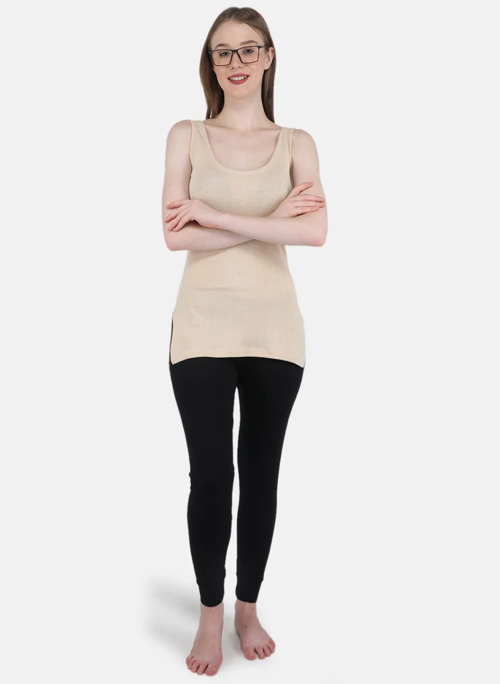 Women Beige Solid Thermal Vest - Image 4