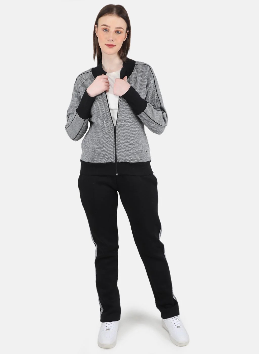 Women Black Jaquard CoordiNAte Set - Image 4