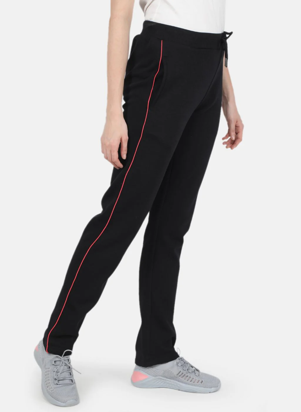 Women Black Regular Fit Winter Lower - Image 5