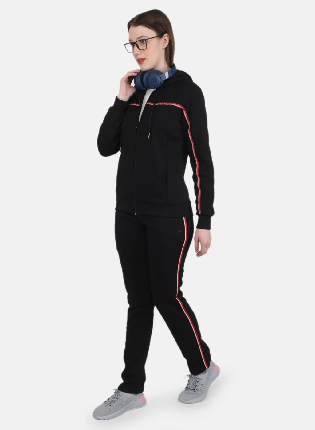 Women Black Solid Tracksuit - Image 4