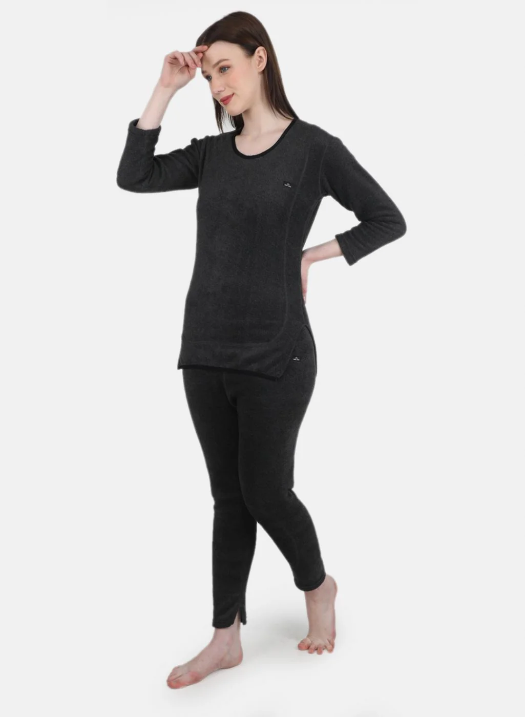 Women Grey Self Design Thermal Vest - Image 4