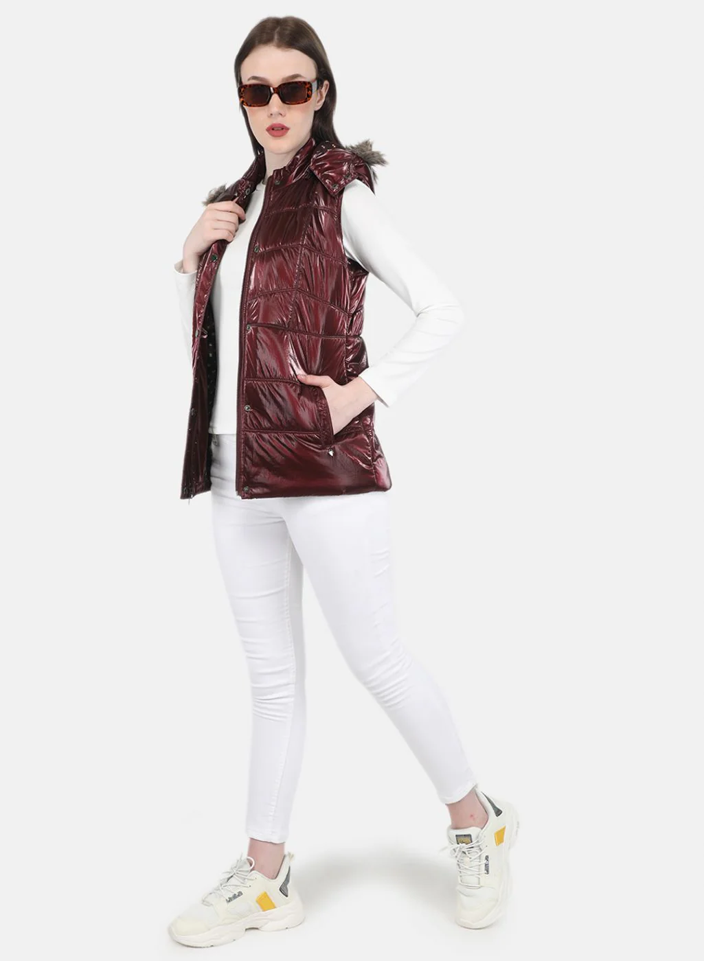 Women Maroon Solid Jacket - Image 4