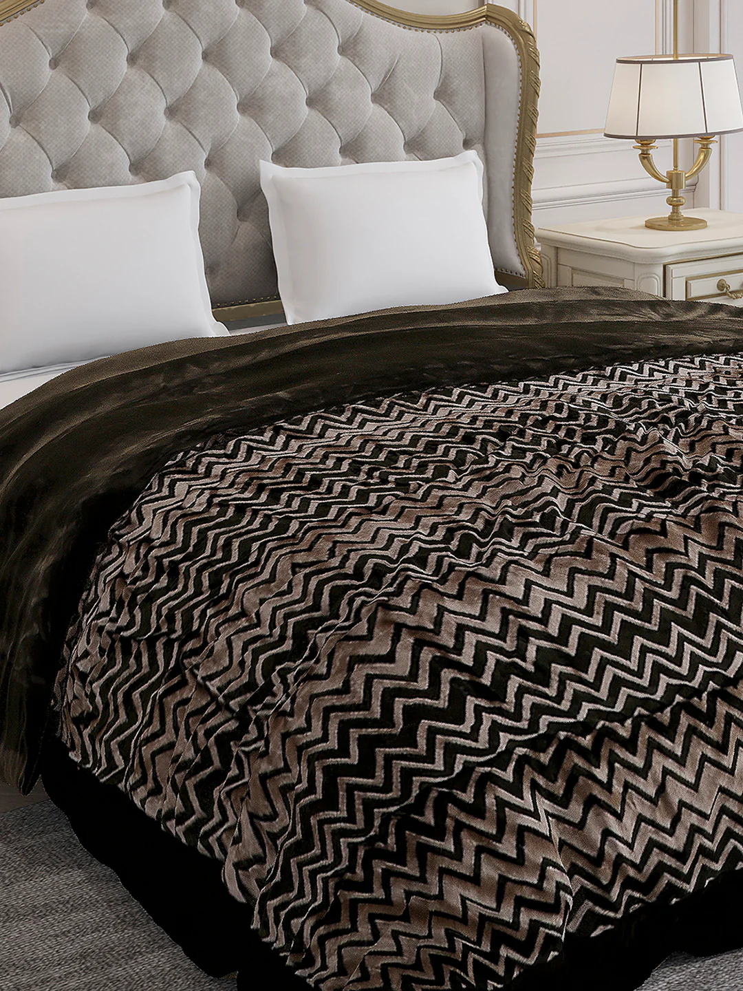 Printed Double Bed 1078 GSM Comforter for Winter - (Delicate)