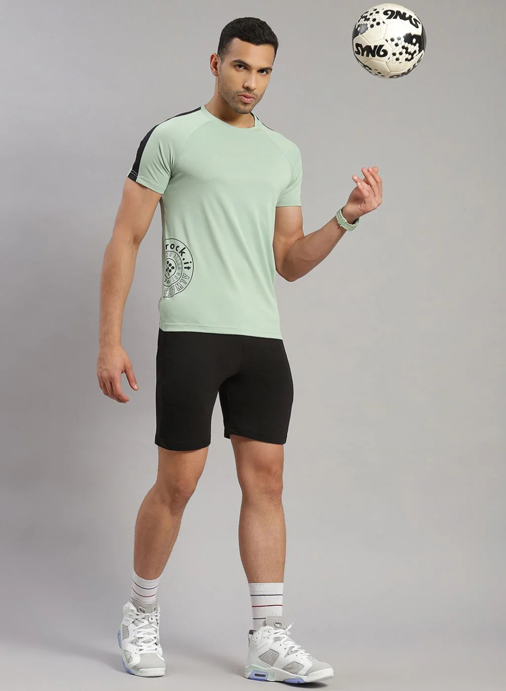 Rock.it Men Green Solid T-Shirt
