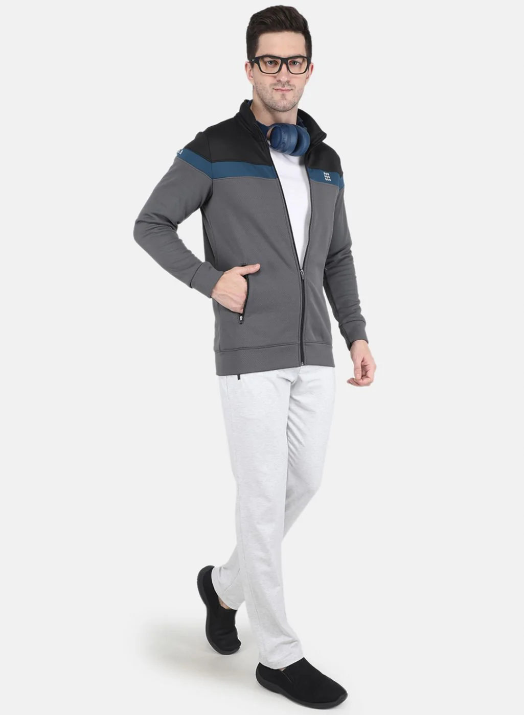 Rock.it Men Grey Solid Sweatshirt - Image 4