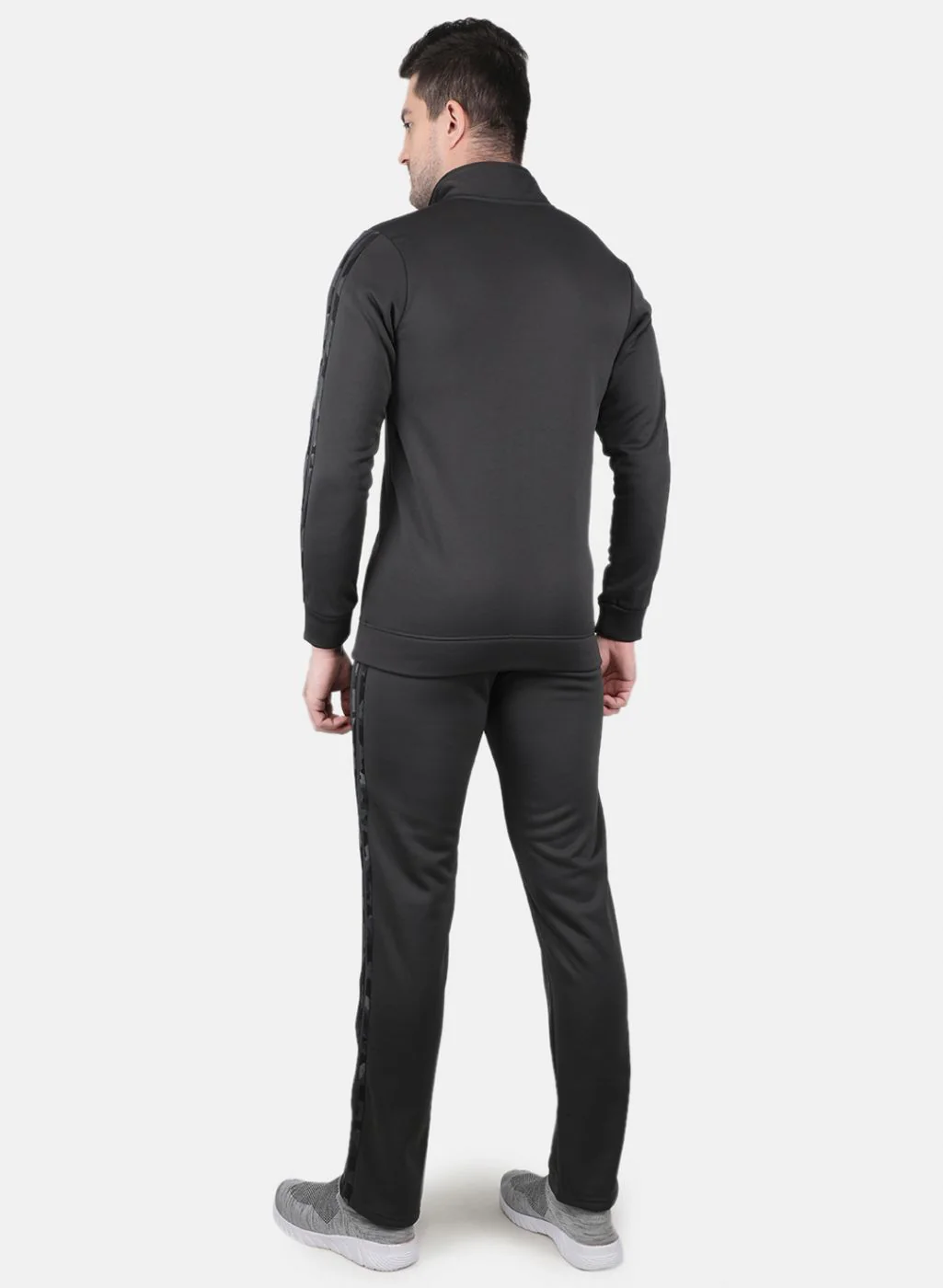 Rock.it Men Grey Solid Tracksuit - Image 3