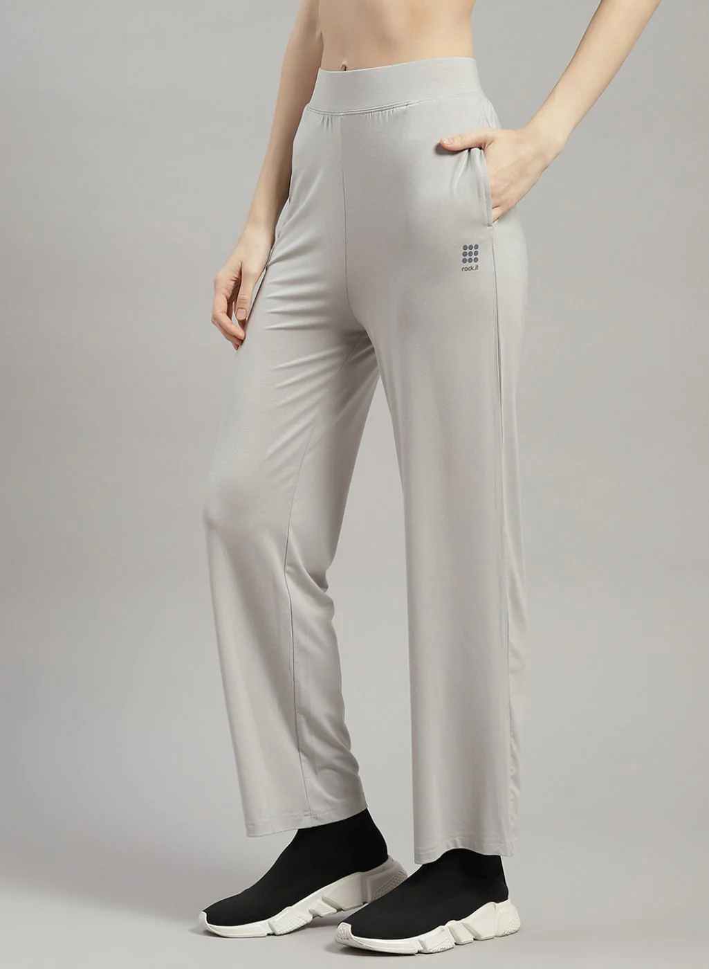 Rock.it Women Grey Solid Trackpant - Image 2