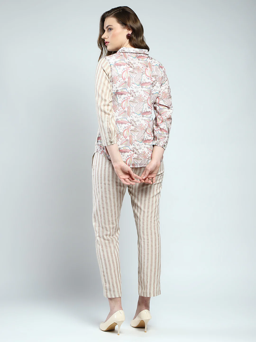 Women Beige Printed Collar Full Sleeve Cords Set - Image 5