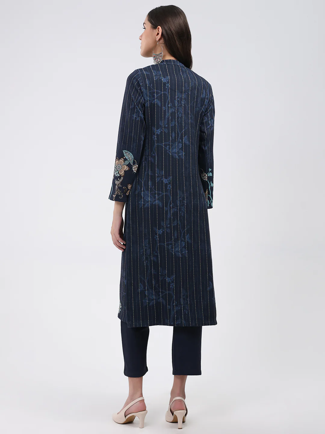 Women Blue Printed Round Neck Full Sleeve Kurti Set for Winter - Image 5