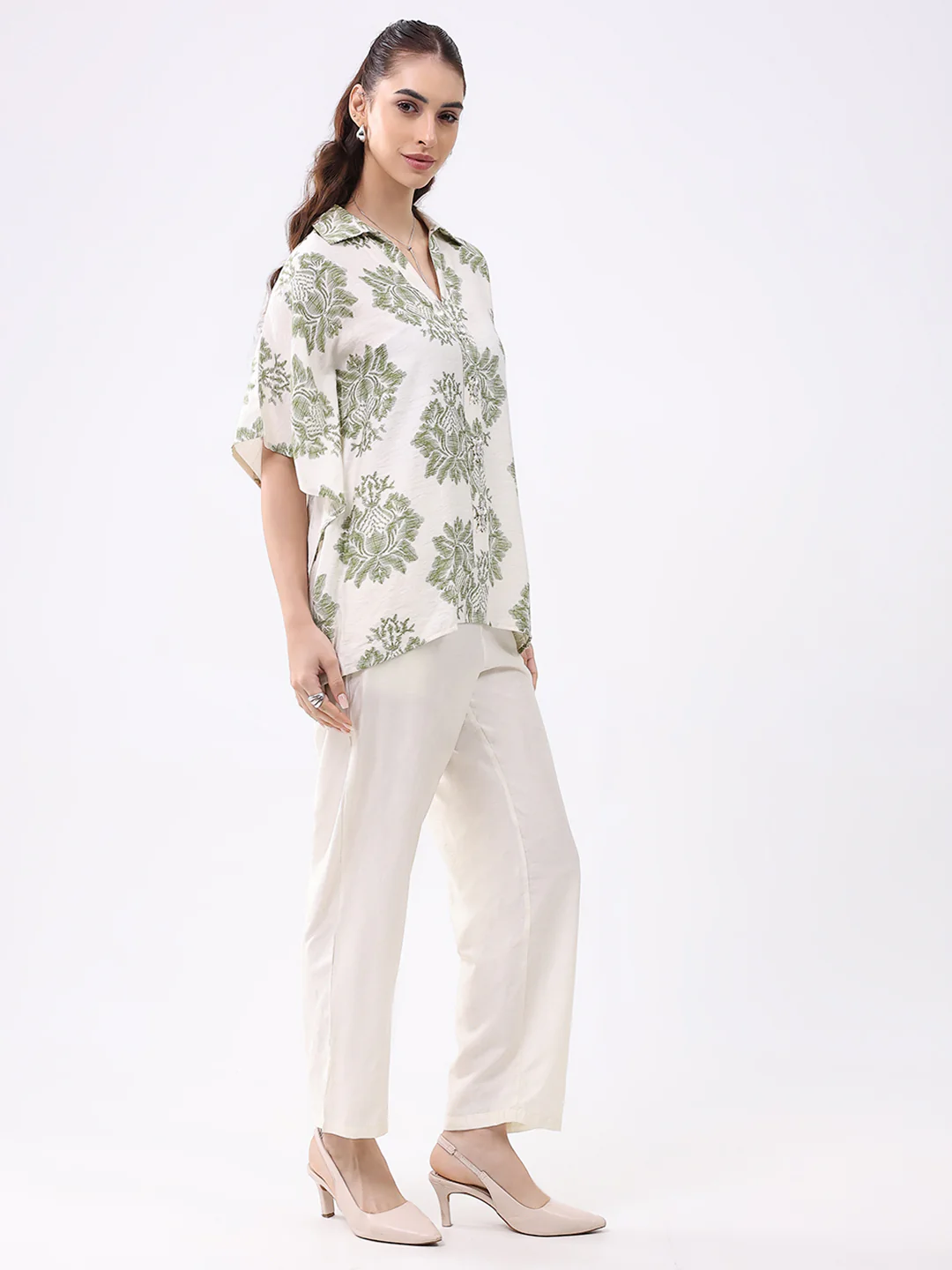 Women Cream Printed Collar 3/4th Sleeve Cords Set - Image 4