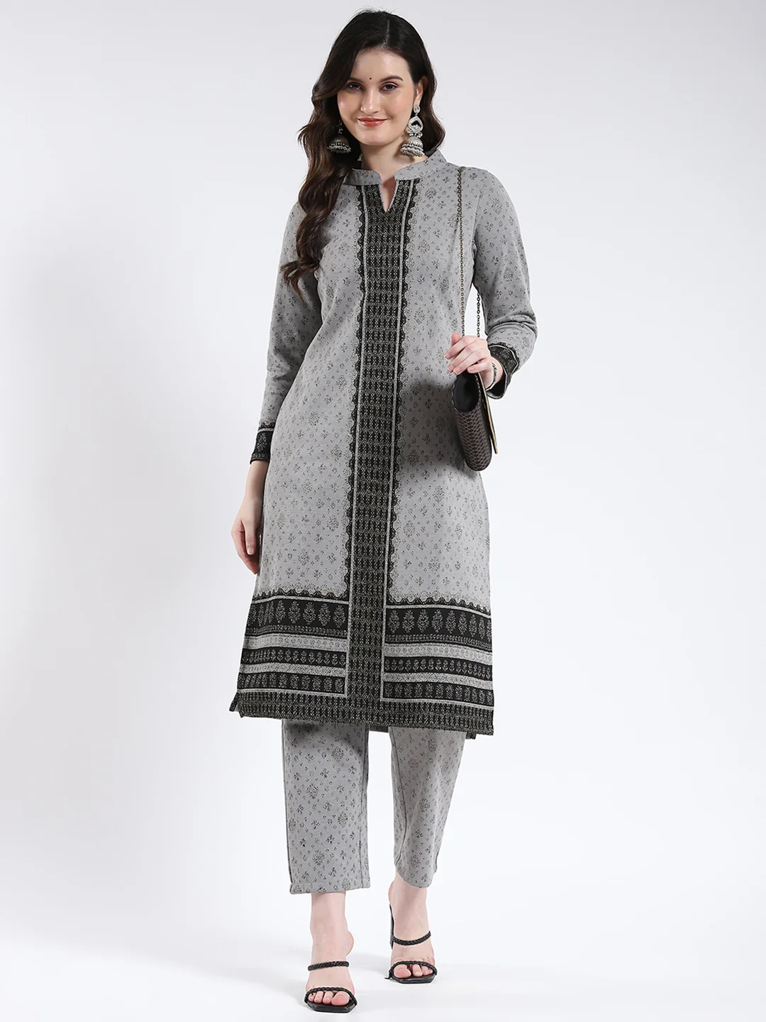 Women Grey Self Design Band Neck Full Sleeve Kurti Set for Winter - Image 2