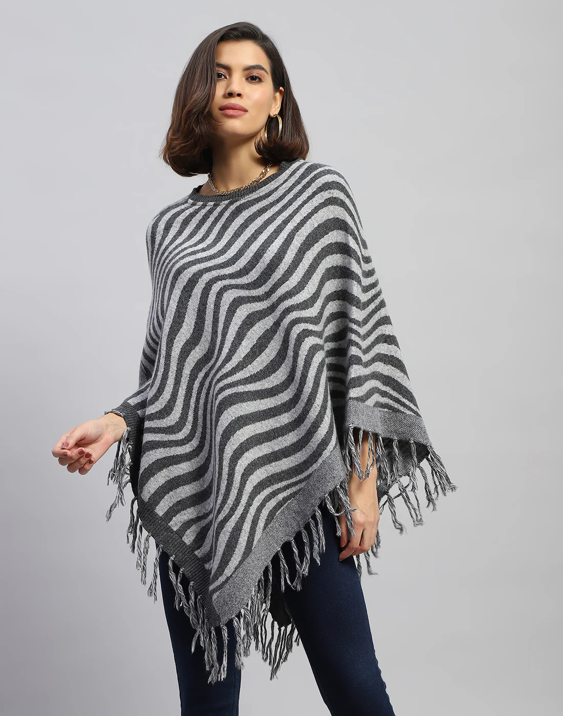 Women Grey Self Design Round Neck Poncho - Image 2