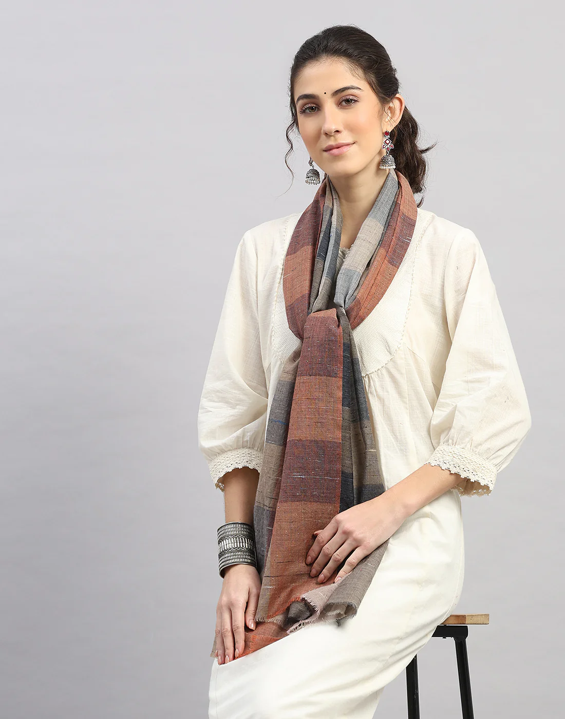 Women Multicolor Self Design Stole - Image 5