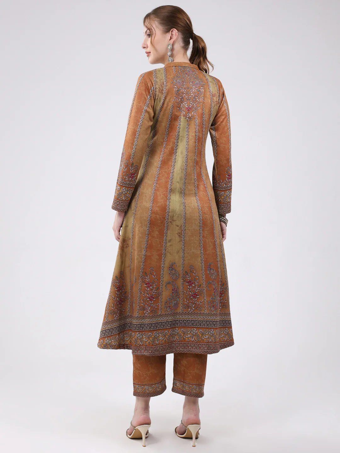 Women Mustard Printed Round Neck Full Sleeve Kurti Set for Winter - Image 5